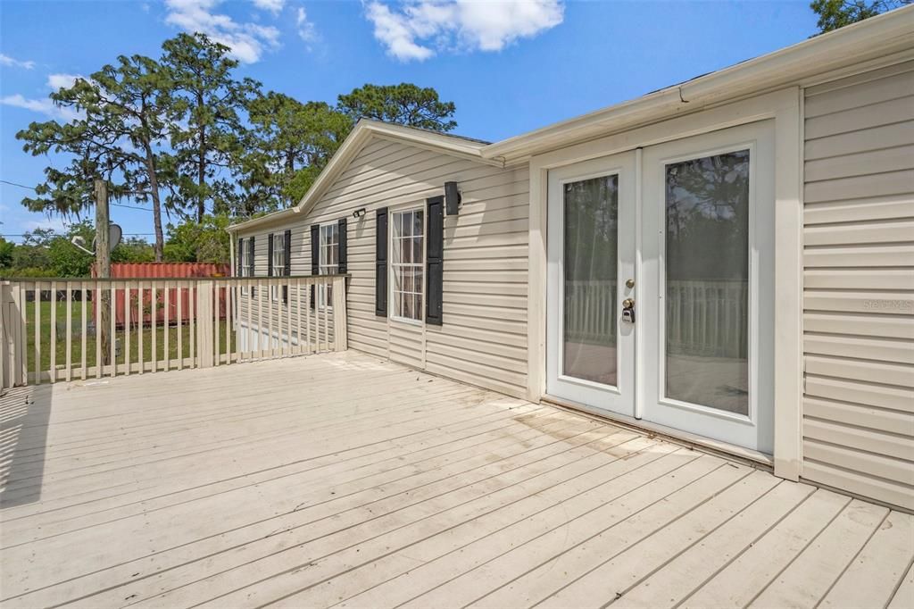 Active With Contract: $278,000 (3 beds, 2 baths, 1800 Square Feet)