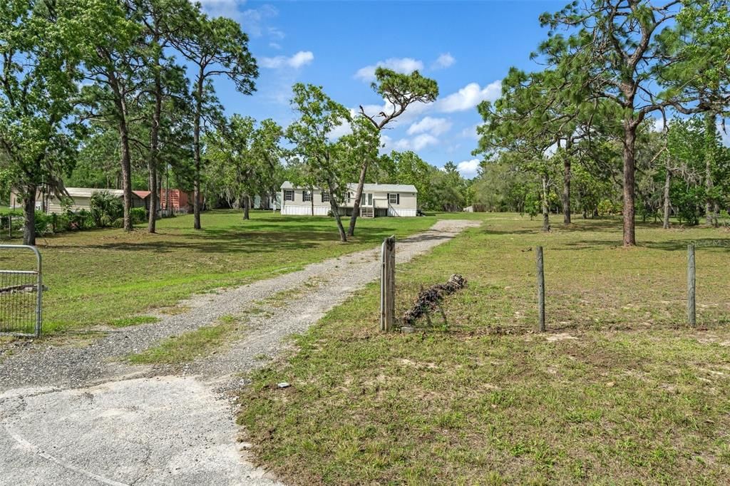 Active With Contract: $278,000 (3 beds, 2 baths, 1800 Square Feet)