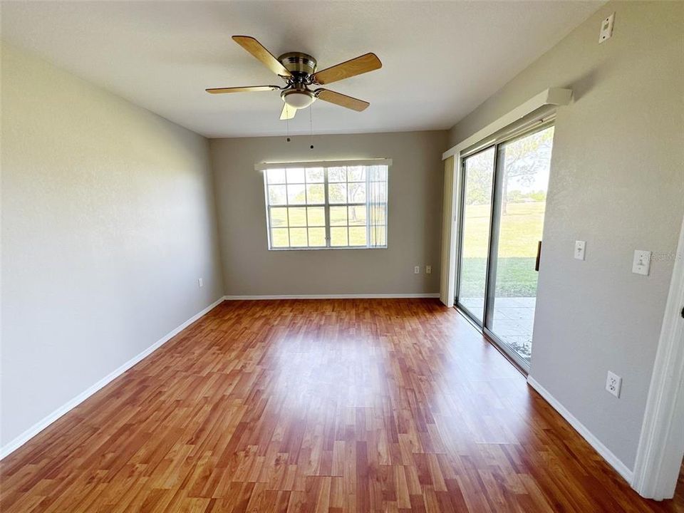 Active With Contract: $1,900 (2 beds, 2 baths, 1020 Square Feet)