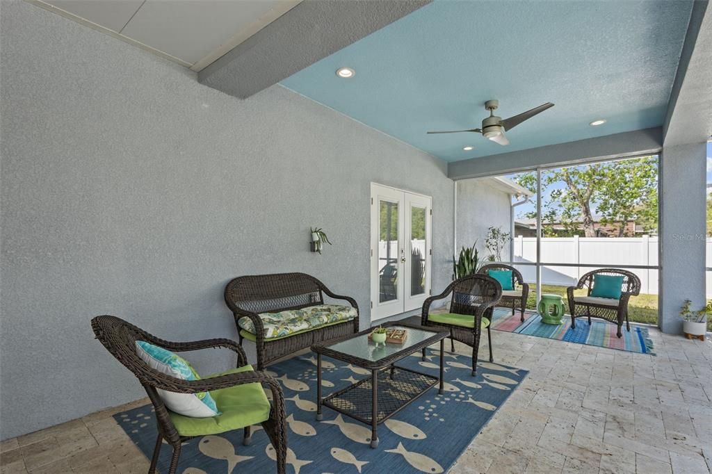 Recently Sold: $485,000 (3 beds, 2 baths, 1807 Square Feet)