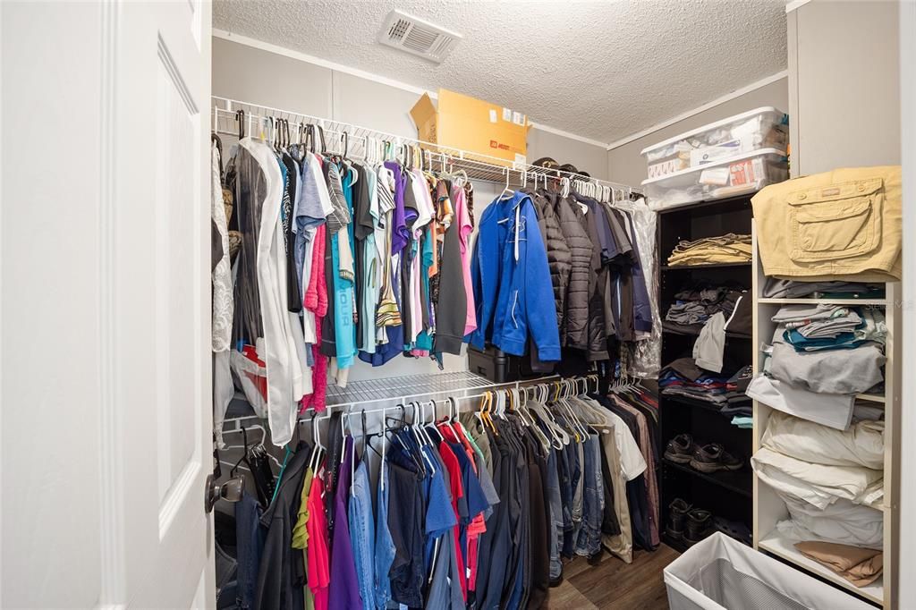 Walk in closet