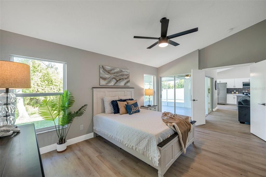 Active With Contract: $450,000 (3 beds, 2 baths, 1486 Square Feet)
