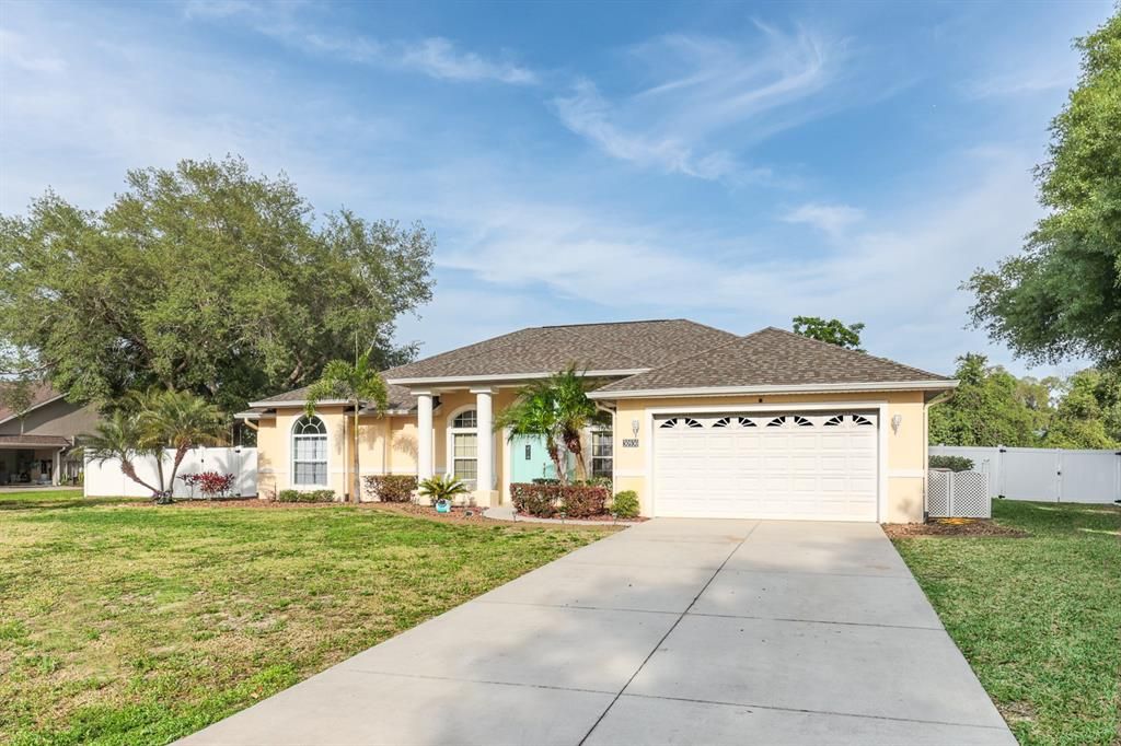 Active With Contract: $569,973 (4 beds, 2 baths, 2435 Square Feet)