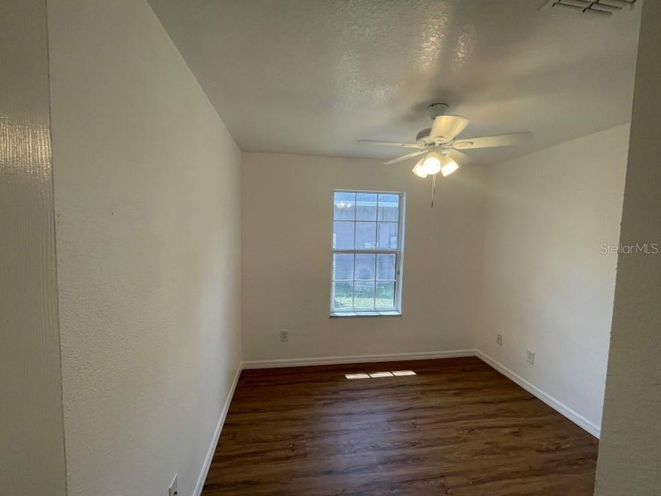 Active With Contract: $249,900 (3 beds, 1 baths, 1057 Square Feet)