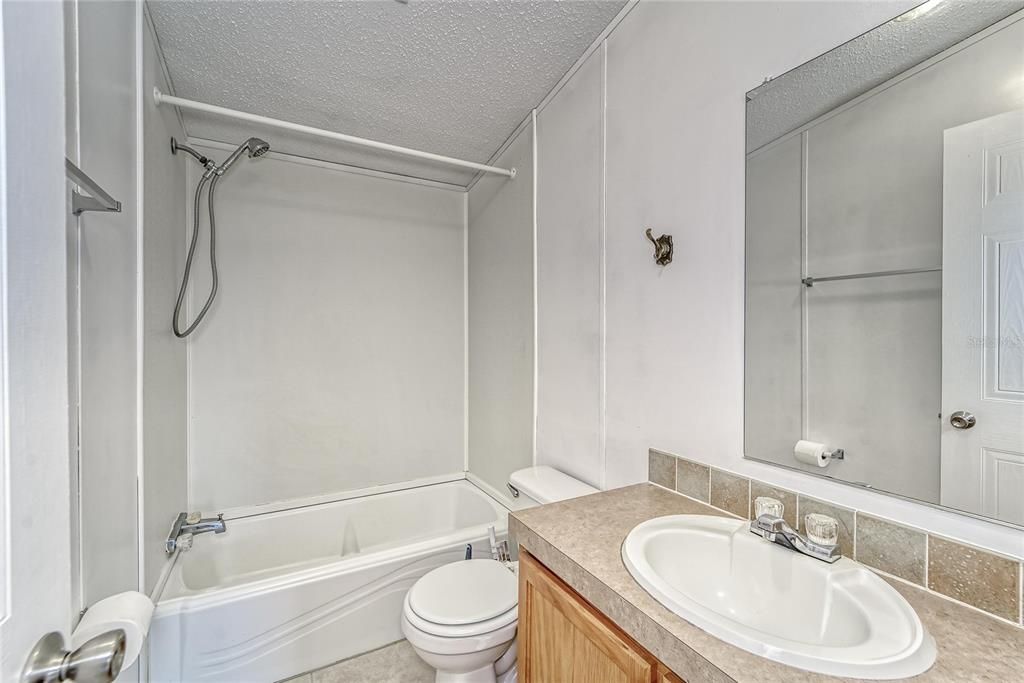 For Sale: $475,000 (3 beds, 2 baths, 1620 Square Feet)