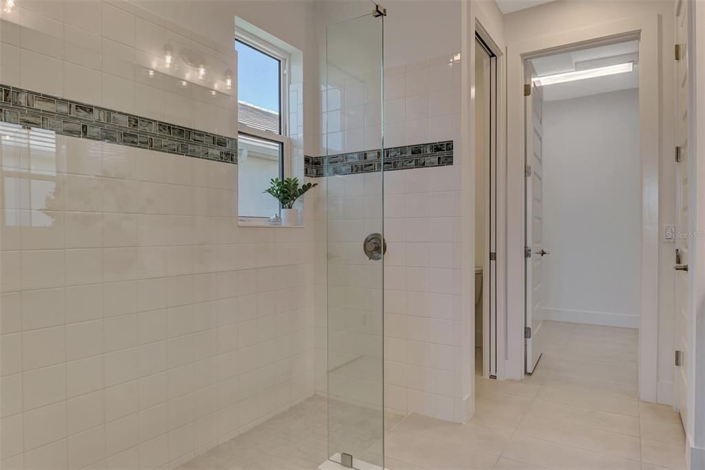 Recently Sold: $859,000 (2 beds, 2 baths, 2135 Square Feet)
