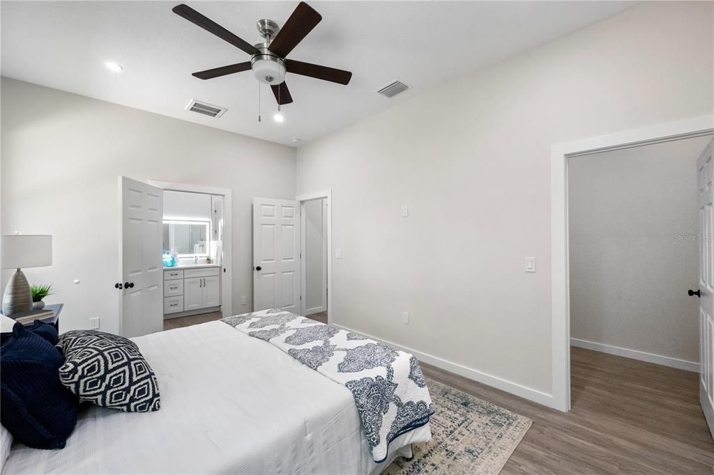Active With Contract: $525,000 (3 beds, 2 baths, 1602 Square Feet)