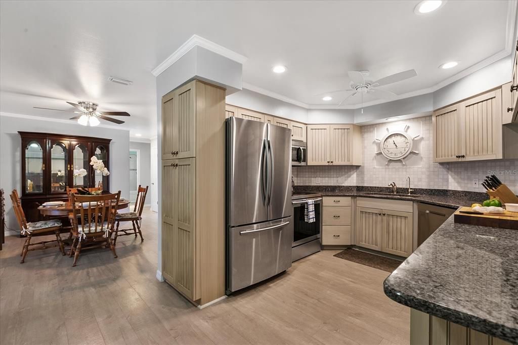 Active With Contract: $850,000 (3 beds, 2 baths, 2435 Square Feet)