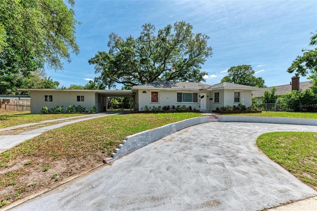 Active With Contract: $450,000 (4 beds, 3 baths, 1918 Square Feet)