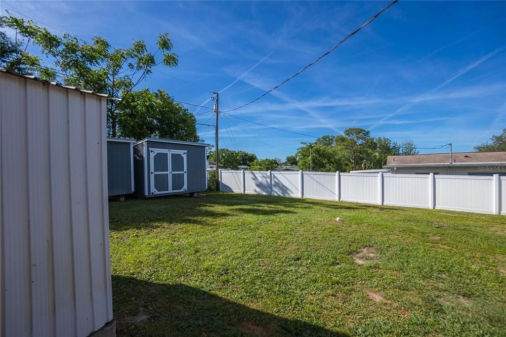 Active With Contract: $182,900 (3 beds, 2 baths, 1384 Square Feet)