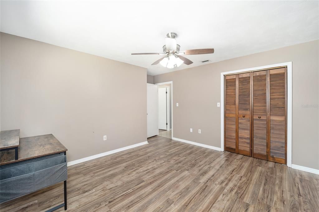 Active With Contract: $620,000 (3 beds, 3 baths, 3294 Square Feet)