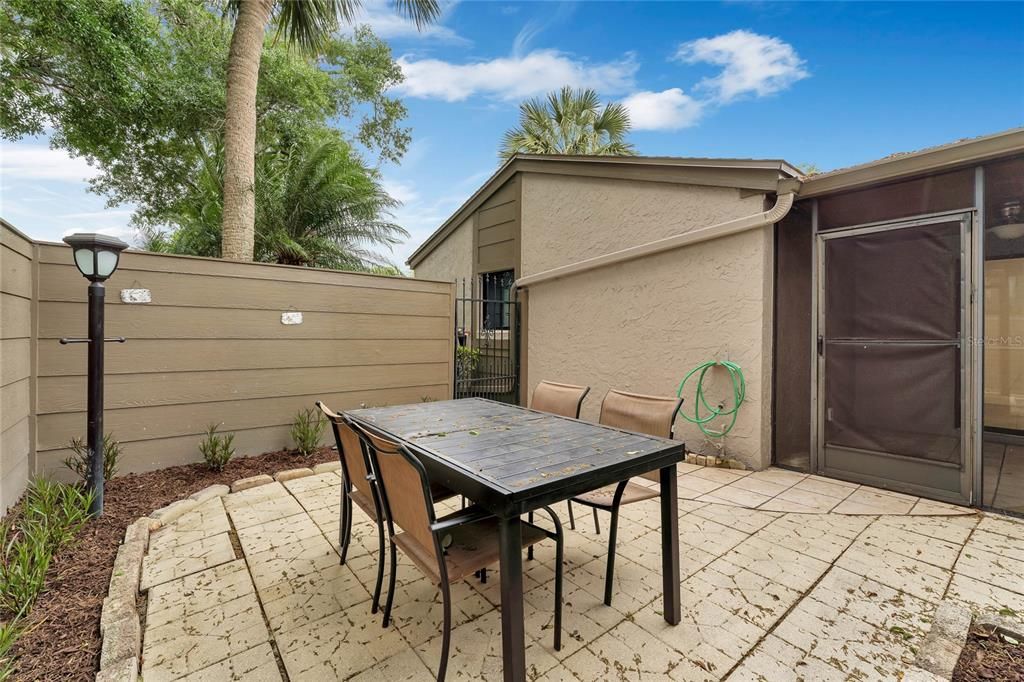 For Sale: $357,500 (3 beds, 2 baths, 1721 Square Feet)