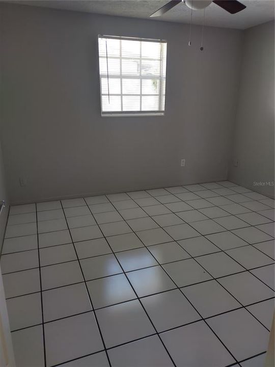 Recently Rented: $1,550 (2 beds, 1 baths, 1008 Square Feet)