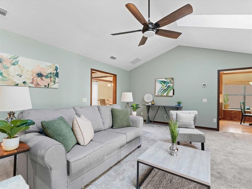 Active With Contract: $835,000 (3 beds, 2 baths, 2486 Square Feet)