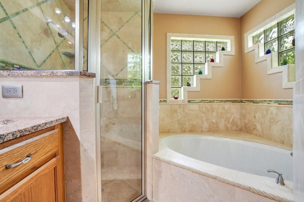 待售: $425,000 (3 贝兹, 2 浴室, 1534 平方英尺)