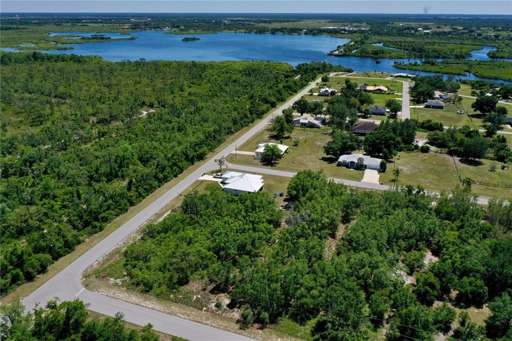 На продажу: $28,999 (0.39 acres)