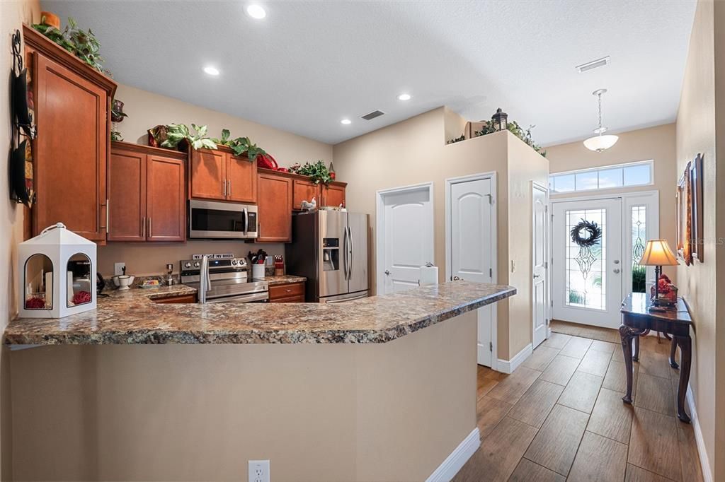 For Sale: $350,000 (4 beds, 2 baths, 1637 Square Feet)