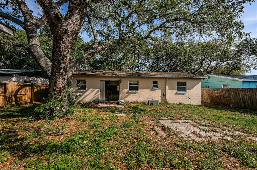 Recently Sold: $260,000 (3 beds, 1 baths, 970 Square Feet)