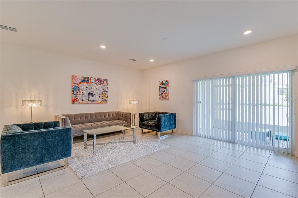 Active With Contract: $319,000 (3 beds, 2 baths, 1762 Square Feet)