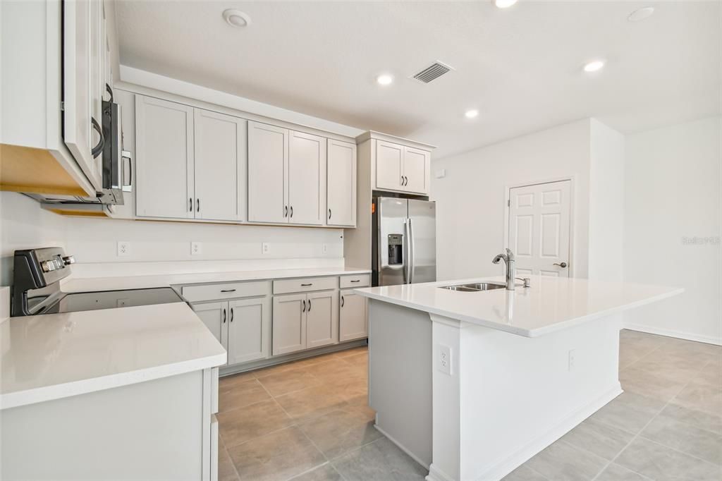 For Sale: $479,950 (3 beds, 2 baths, 1850 Square Feet)