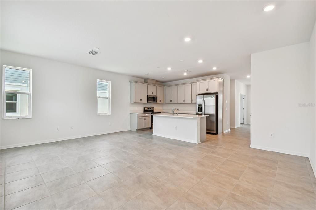 For Sale: $479,950 (3 beds, 2 baths, 1850 Square Feet)