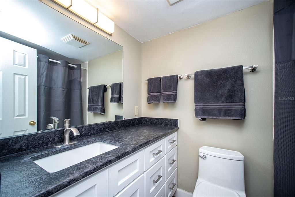For Sale: $299,900 (3 beds, 2 baths, 1345 Square Feet)