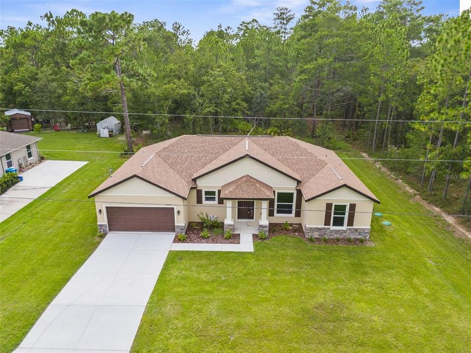 For Sale: $409,000 (3 beds, 2 baths, 1949 Square Feet)