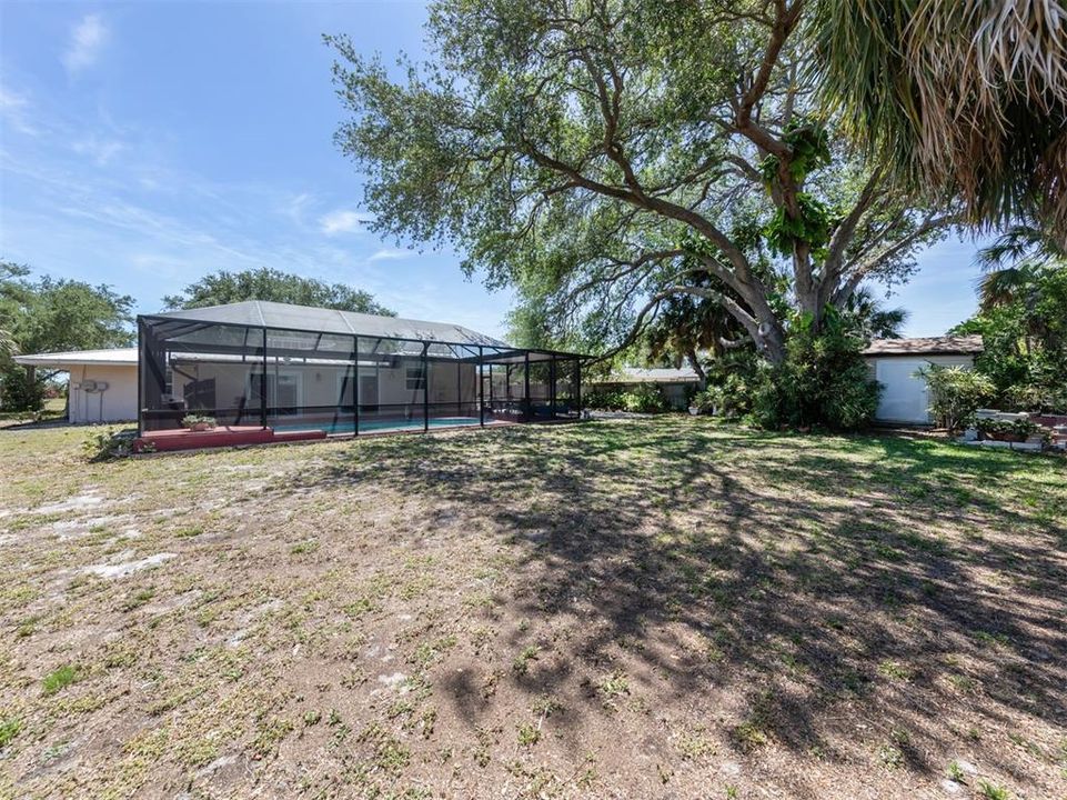 For Sale: $899,000 (3 beds, 2 baths, 1700 Square Feet)