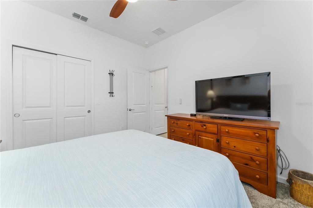 Недавно арендовано: $2,500 (4 спален, 2 ванн, 1850 Квадратных фут)