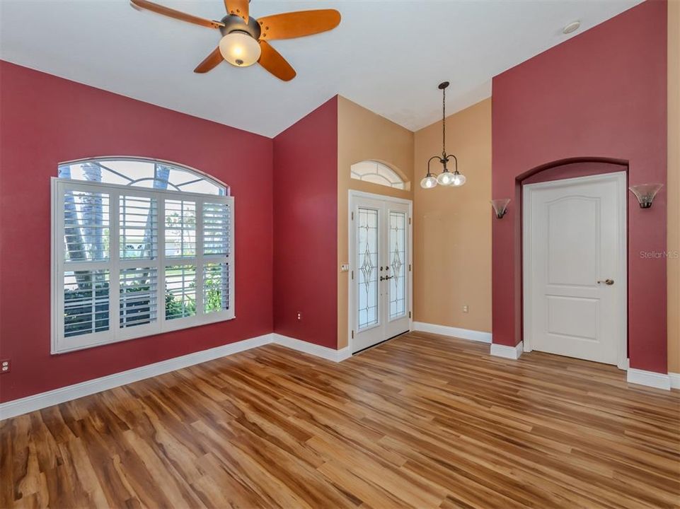 For Sale: $614,900 (3 beds, 2 baths, 1784 Square Feet)