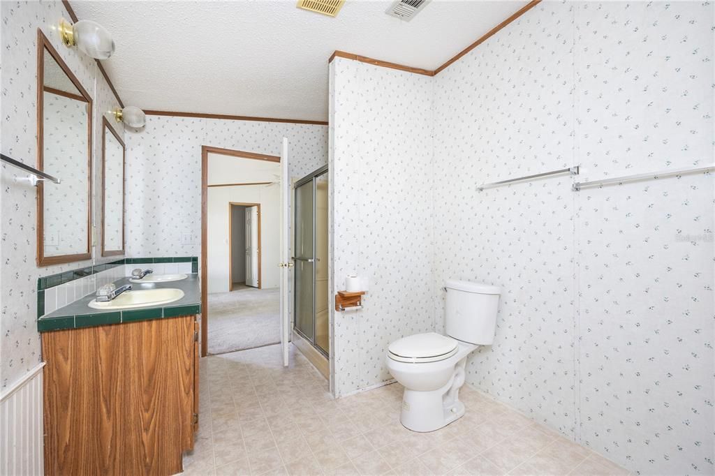 待售: $257,500 (0 贝兹, 0 浴室, 1296 平方英尺)