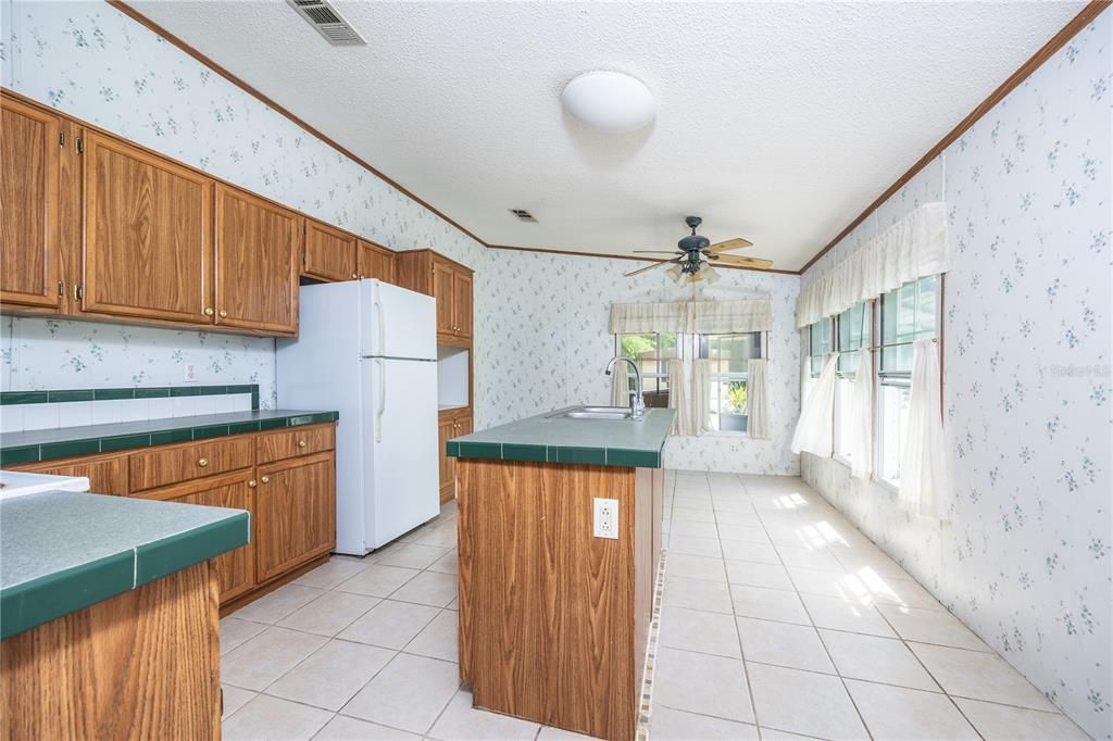 Active With Contract: $257,500 (0 beds, 0 baths, 1296 Square Feet)