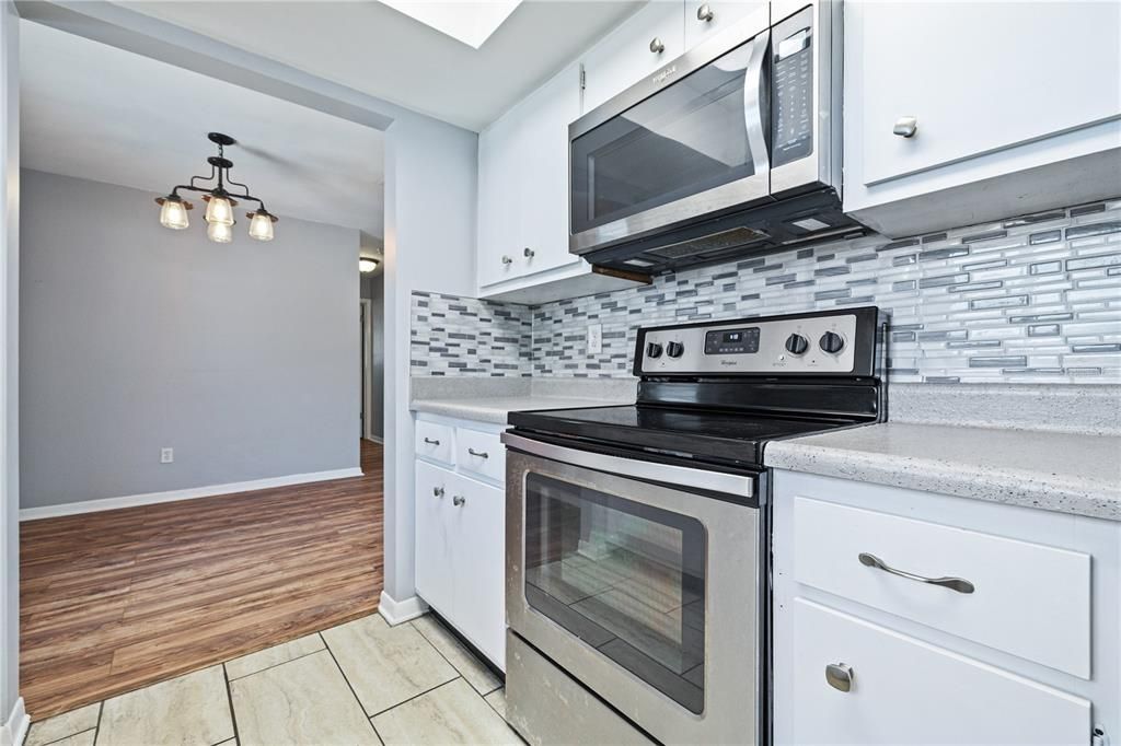 For Sale: $524,900 (3 beds, 2 baths, 1668 Square Feet)