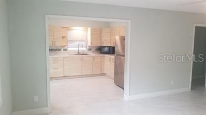For Rent: $1,485 (2 beds, 1 baths, 875 Square Feet)