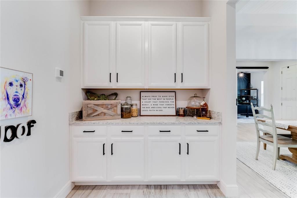 Butlers Pantry (12'x7')