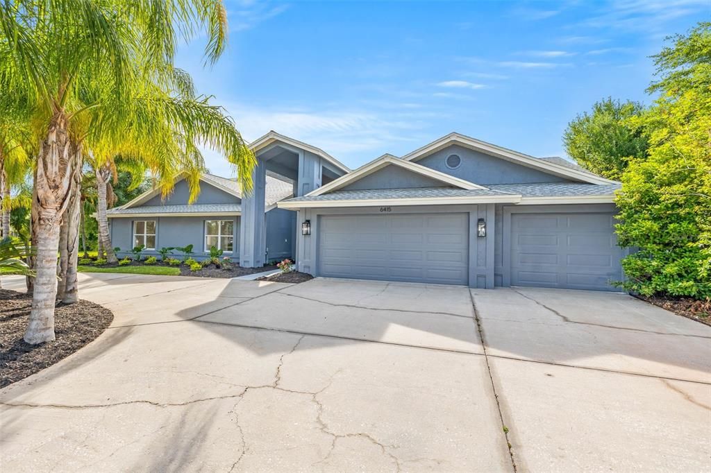 Active With Contract: $1,125,000 (4 beds, 4 baths, 3897 Square Feet)
