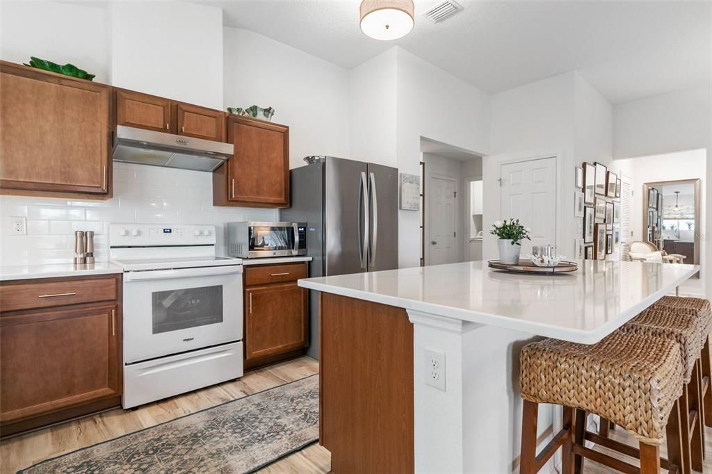 Activo con contrato: $385,000 (3 camas, 2 baños, 1542 Pies cuadrados)