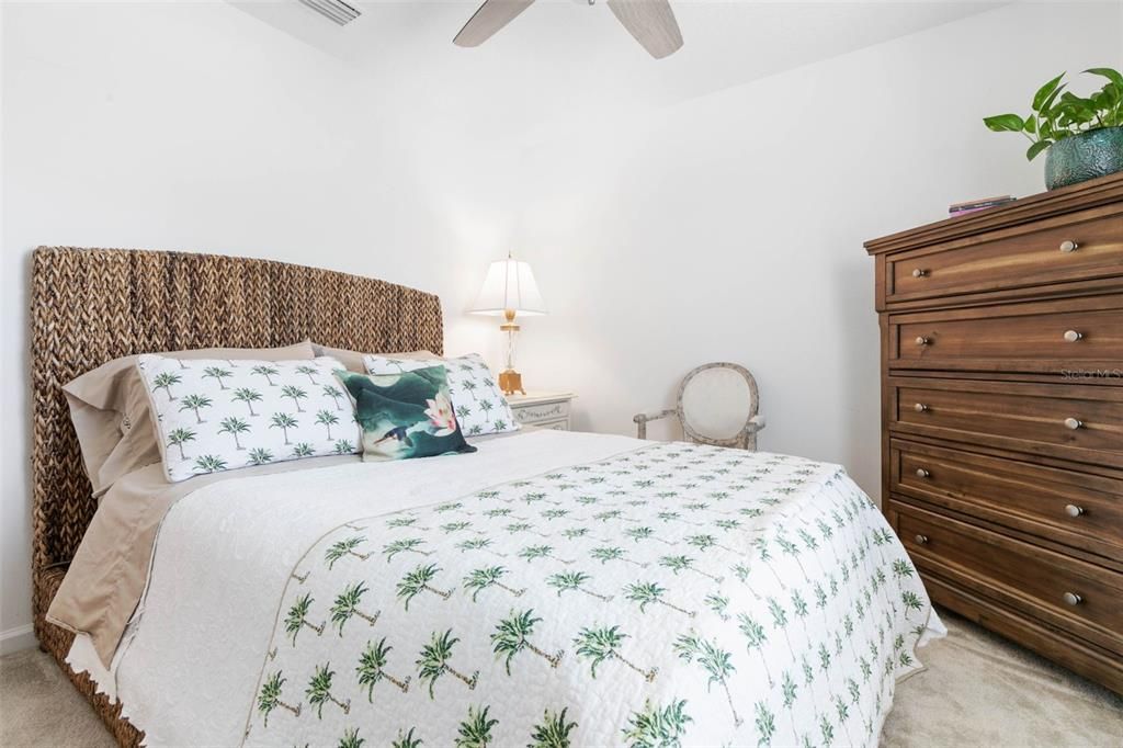 Activo con contrato: $385,000 (3 camas, 2 baños, 1542 Pies cuadrados)