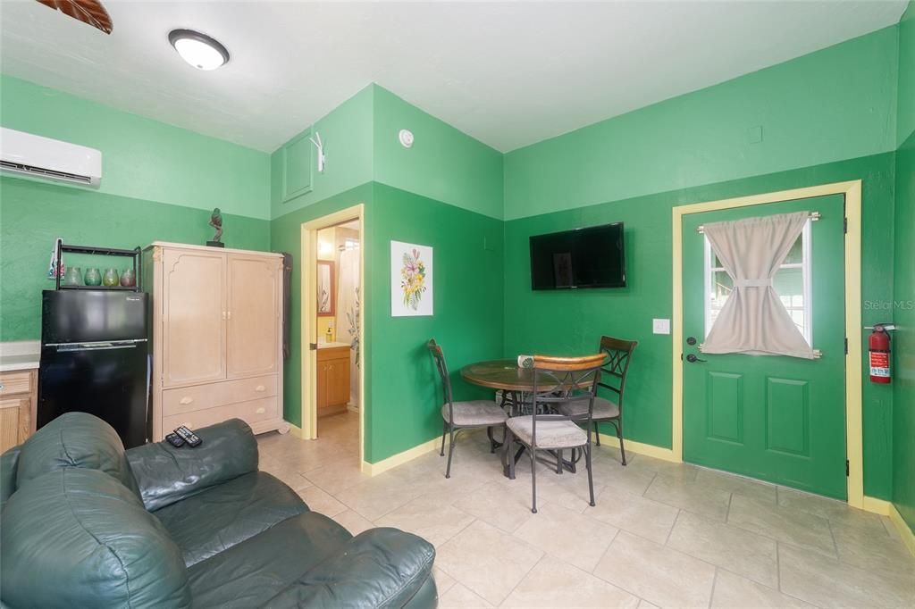 For Sale: $325,000 (3 beds, 2 baths, 1889 Square Feet)
