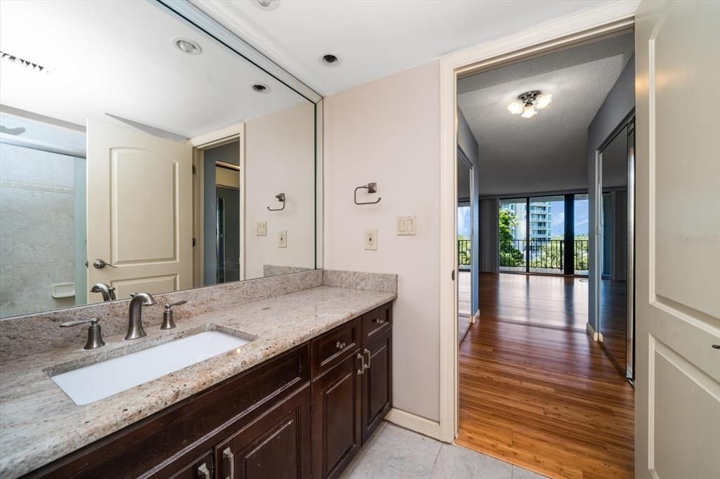 For Sale: $399,000 (2 beds, 2 baths, 1325 Square Feet)