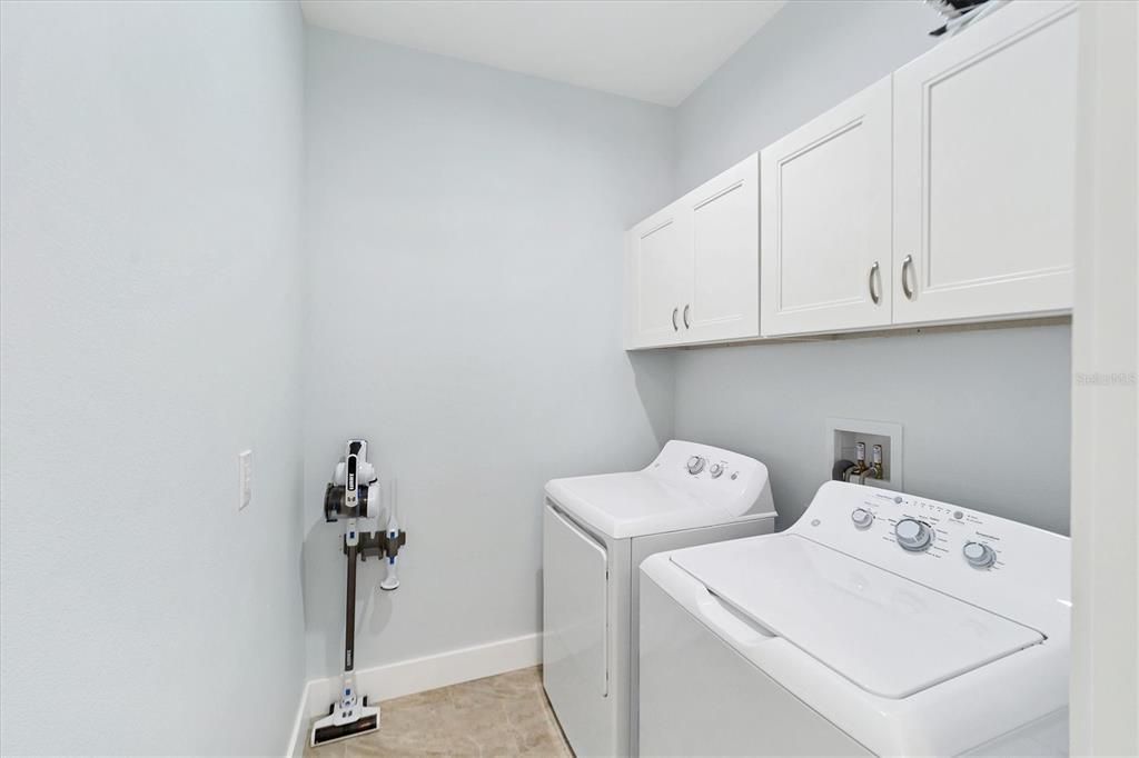 For Sale: $399,900 (3 beds, 2 baths, 1534 Square Feet)