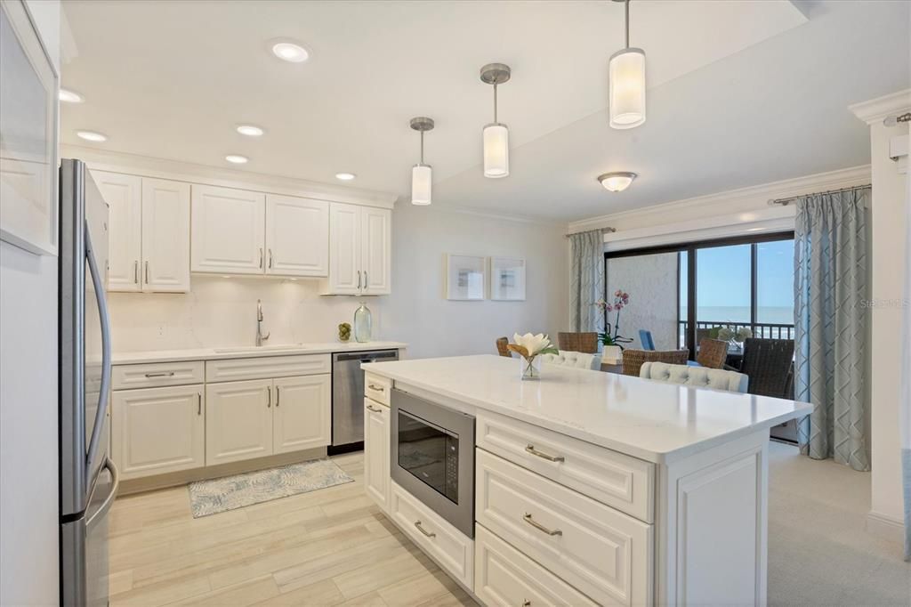 Active With Contract: $1,850,000 (2 beds, 2 baths, 1334 Square Feet)