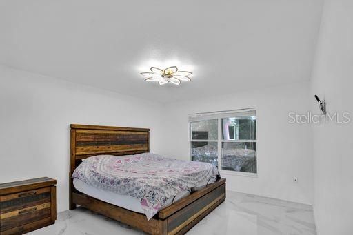 En Venta: $780,000 (3 camas, 2 baños, 1971 Pies cuadrados)