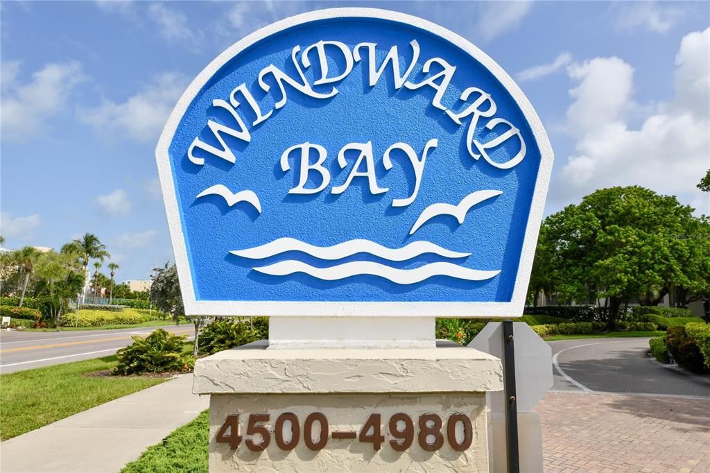 Windward Bay Entry Sign