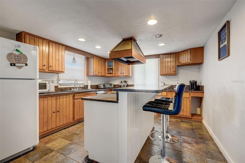 For Sale: $345,900 (3 beds, 2 baths, 2146 Square Feet)