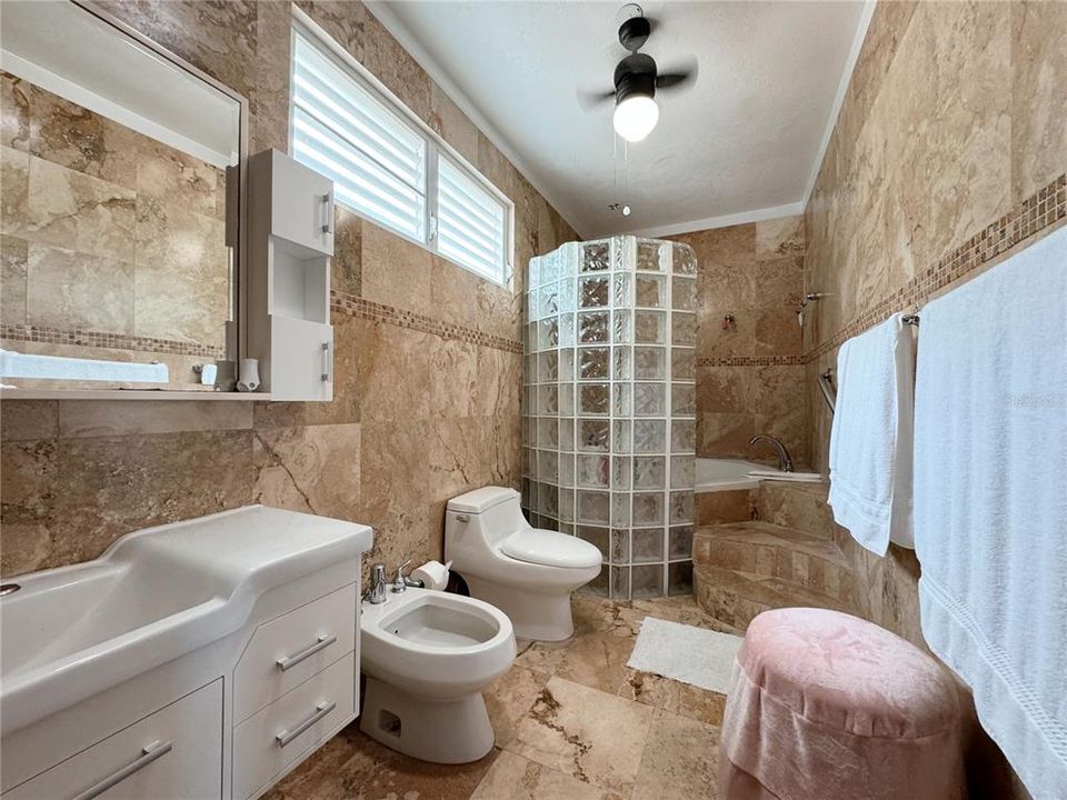 待售: $449,000 (4 贝兹, 2 浴室, 2265 平方英尺)