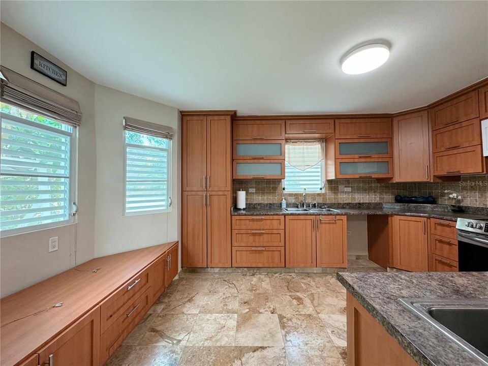 For Sale: $449,000 (4 beds, 2 baths, 2265 Square Feet)