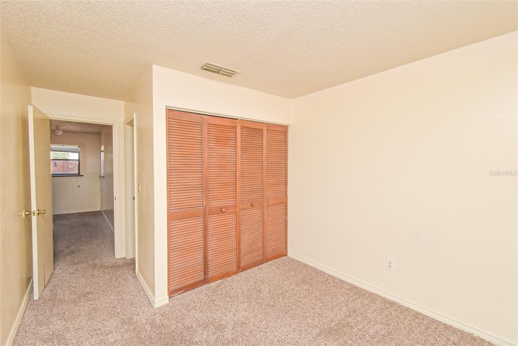 For Sale: $159,900 (3 beds, 2 baths, 1199 Square Feet)