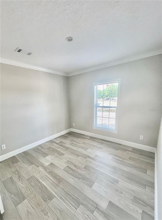 Active With Contract: $269,900 (3 beds, 2 baths, 1560 Square Feet)