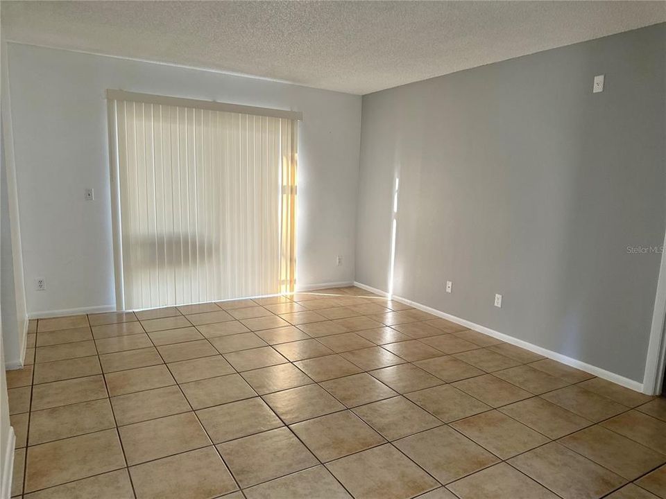 Active With Contract: $126,800 (3 beds, 2 baths, 1029 Square Feet)
